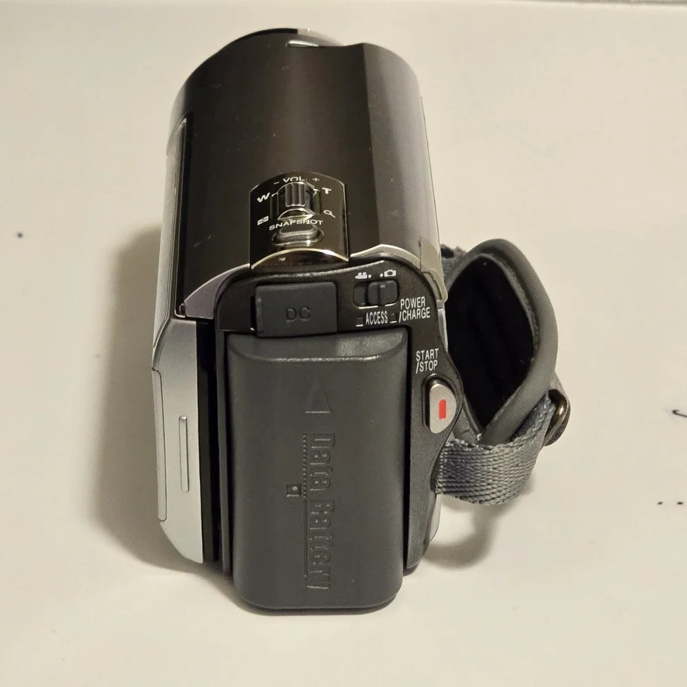 JVC Everio‎ GZ-MG335HU Hybrid 30GB HDD 35x Optical Camcorder Tested Works Bundle